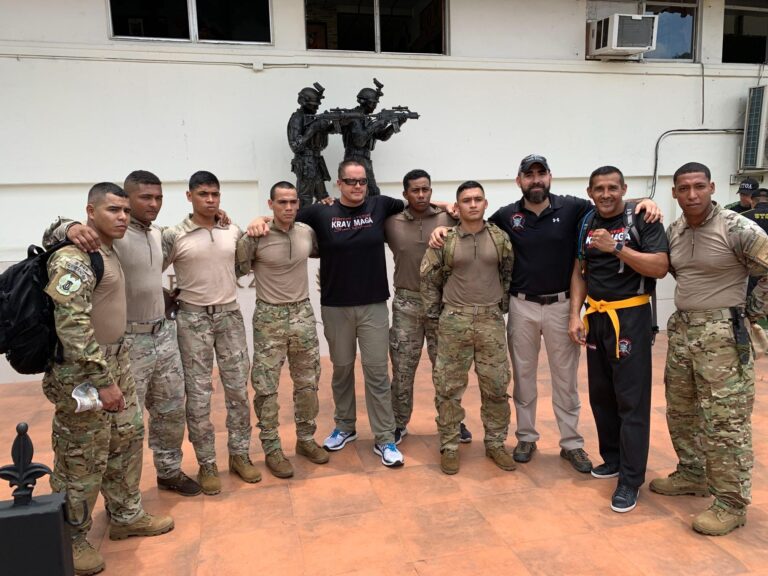 Home ES 26 Krav Maga en Panama